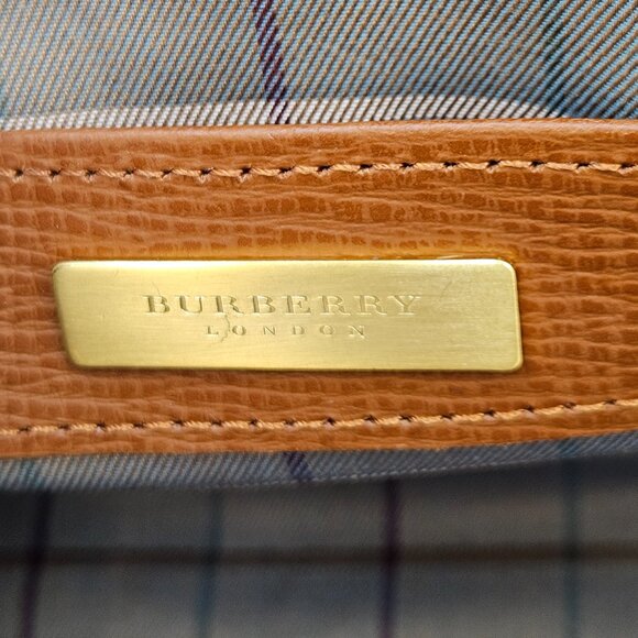 Burberry  Brown Leather Clutch - Picture 3 of 16